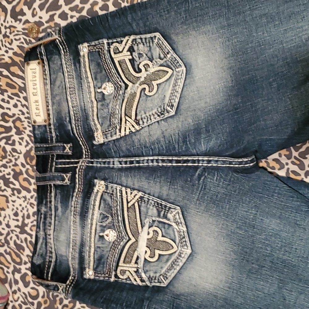 Boot cut jeans